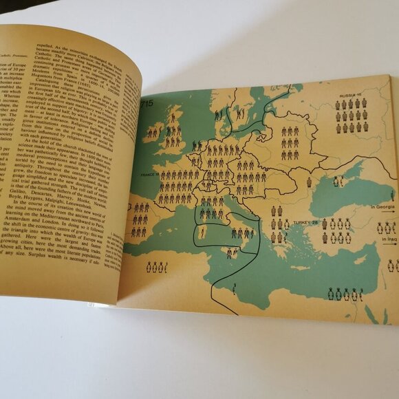 1990s Penguin Book of Modern History to 1815 by Colin McEvedy Historical Maps - Picture 6 of 9